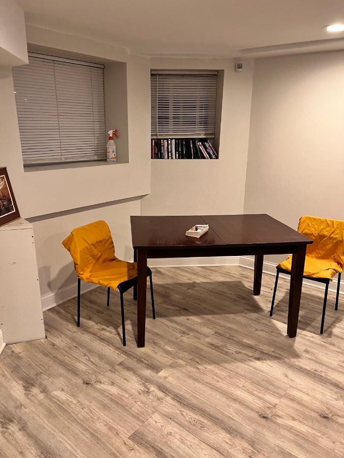 Simplified Living Space Chicago Eksteriør billede