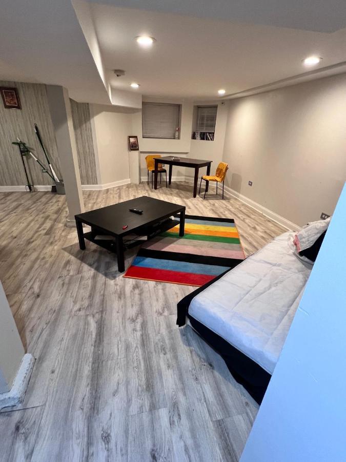 Simplified Living Space Chicago Eksteriør billede
